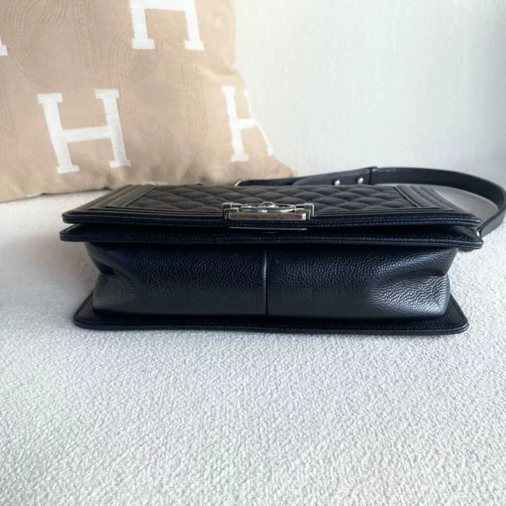 Chanel Women Pre-Loved Bag Very Good Condition